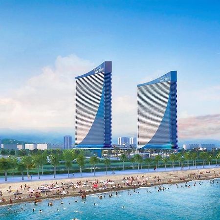 Hotel Black Sea Luxury Towers Batumi Esterno foto
