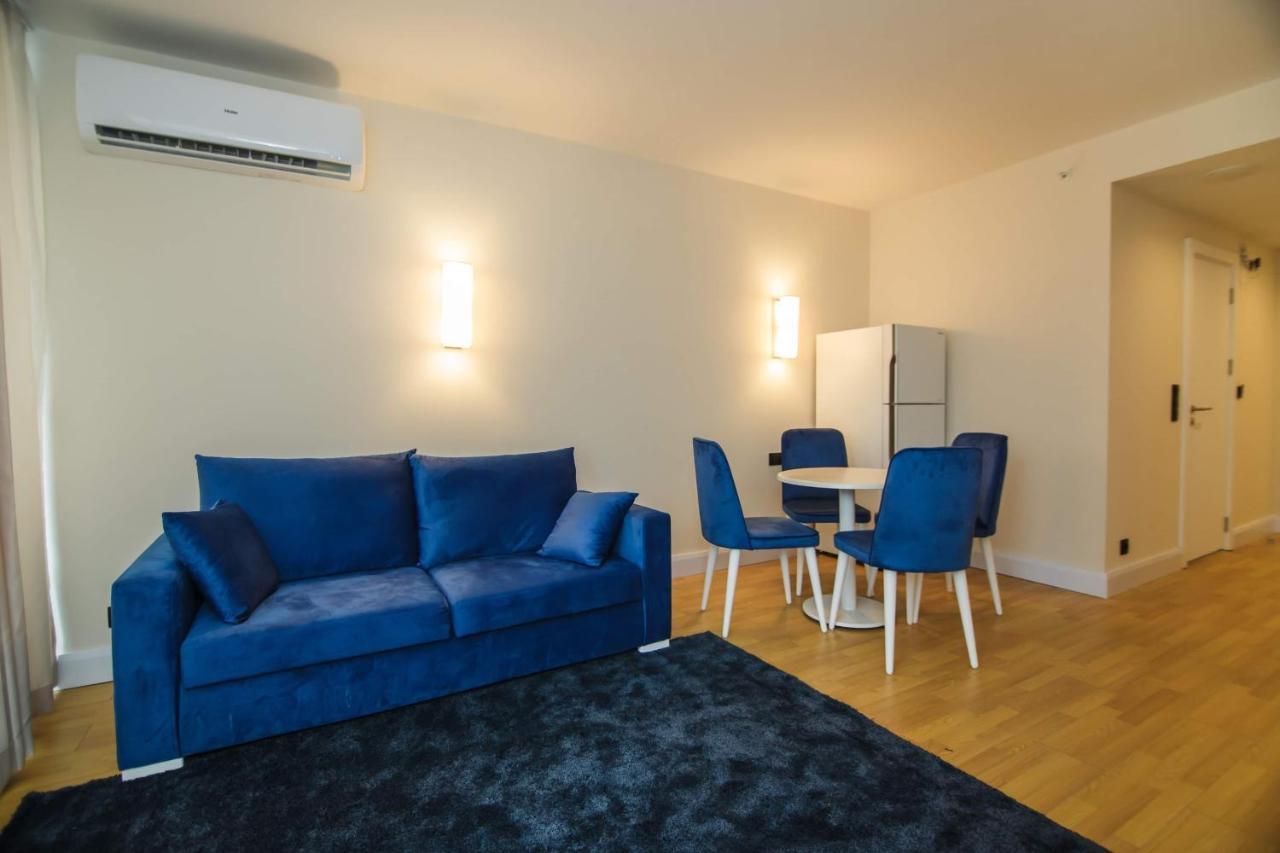 Hotel Black Sea Luxury Towers Batumi Esterno foto