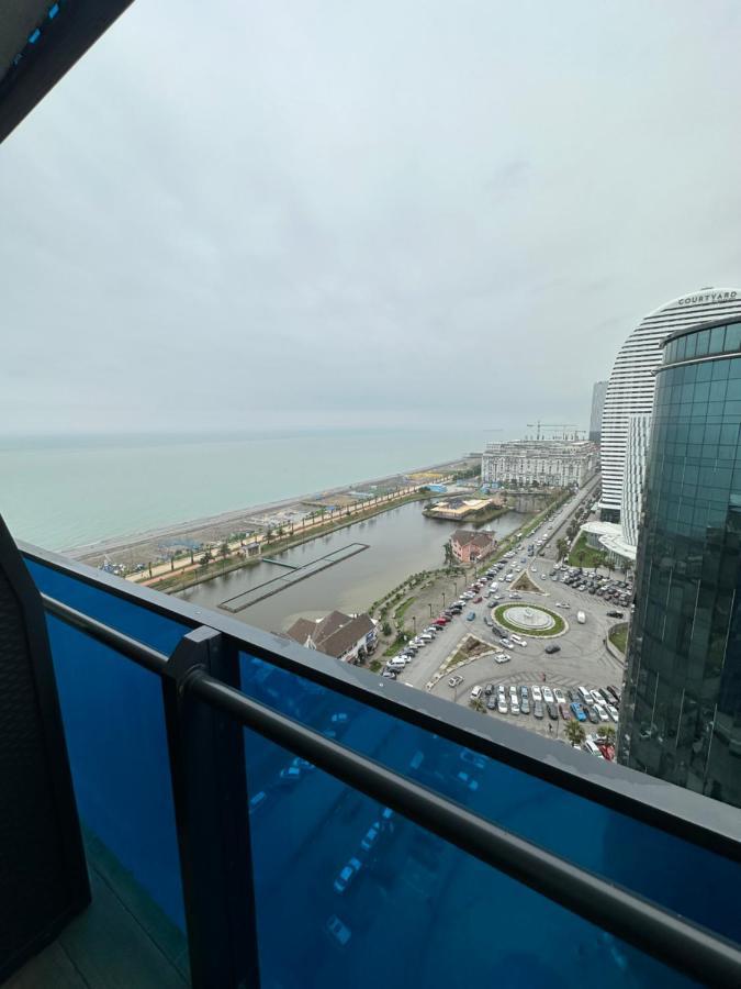 Hotel Black Sea Luxury Towers Batumi Esterno foto