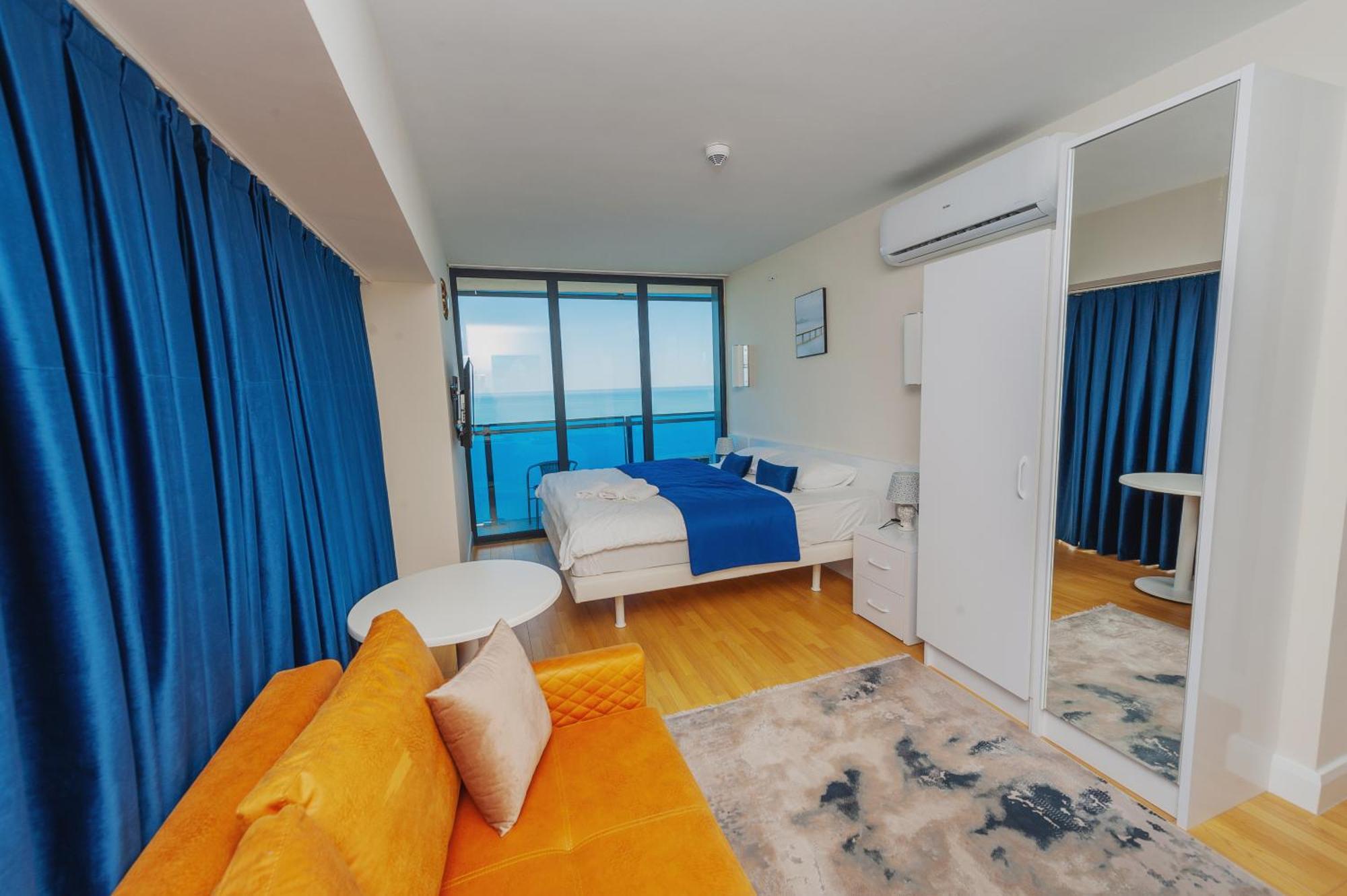Hotel Black Sea Luxury Towers Batumi Esterno foto