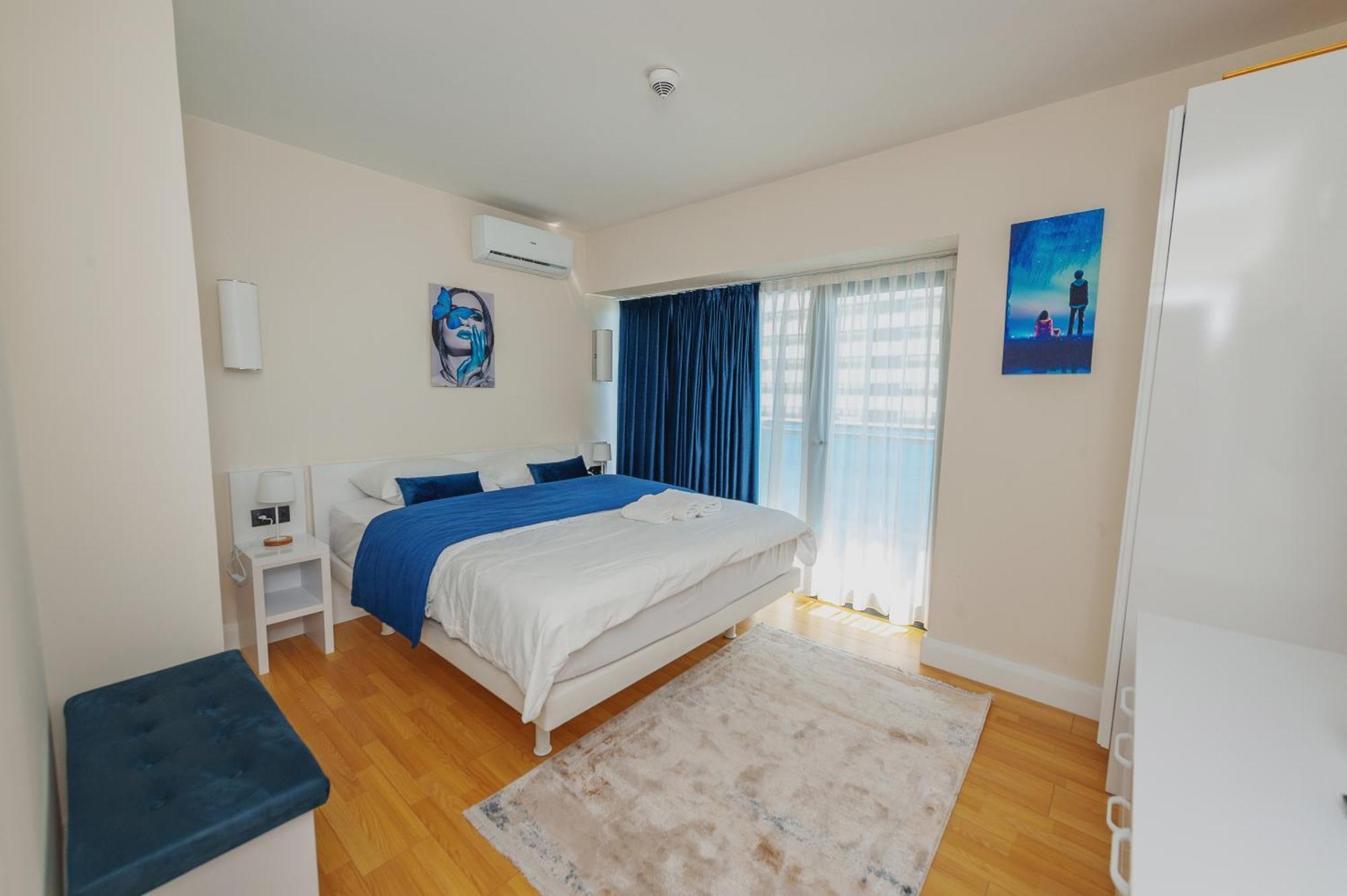 Hotel Black Sea Luxury Towers Batumi Esterno foto