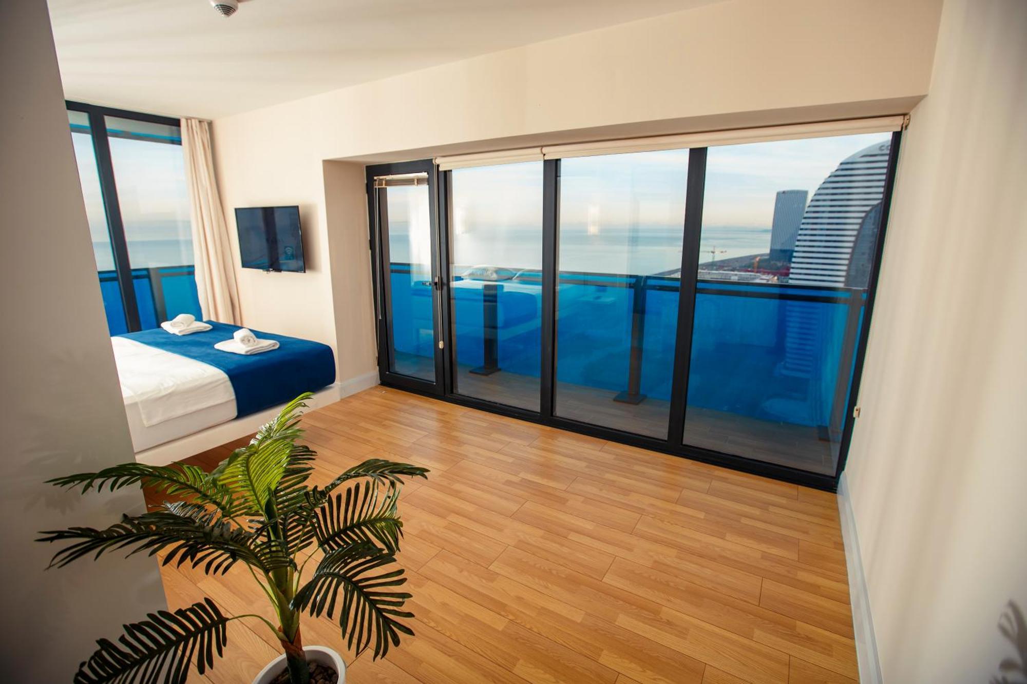 Hotel Black Sea Luxury Towers Batumi Esterno foto